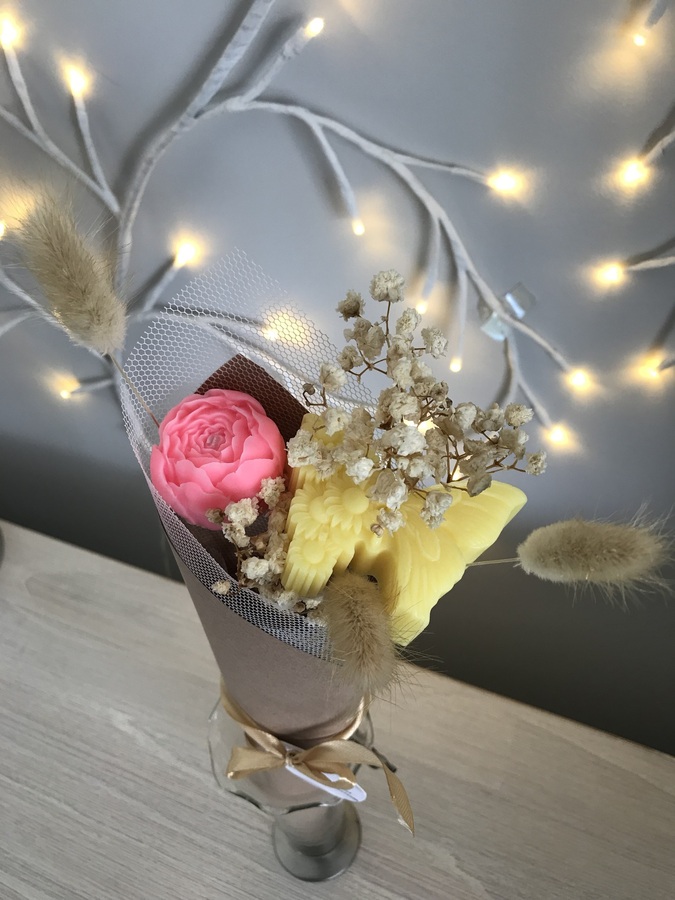 Soy Wax Melt Wrapped Bouquet with a Pink Flower & Lemon Butterfly
