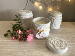 Vintage Bloom Glazed Stoneware Canister scented candle in White with Lid | Highland Creations