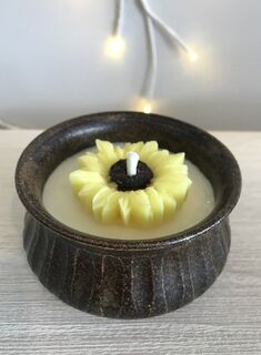 Pre-loved Brown Toned Pottery Candle with a Yellow Sunflower